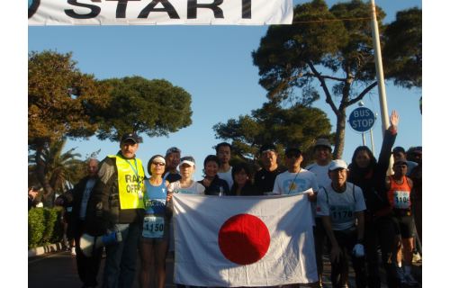 John with a group of Japanese runners in 2008